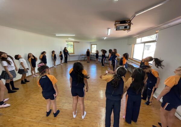 en_tallerDanza260404 (1) en_tallerDanza260404 (1)