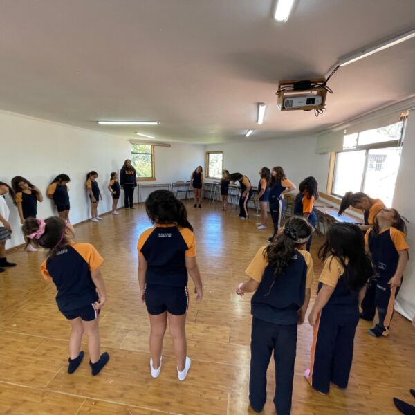 en_tallerDanza260404 (2)